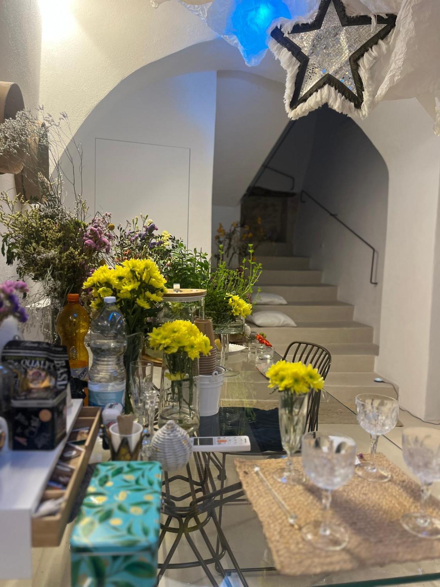 Hydria Guest House Art Gallery อัคควาวิวา เดลเล ฟอนติ ภายนอก รูปภาพ