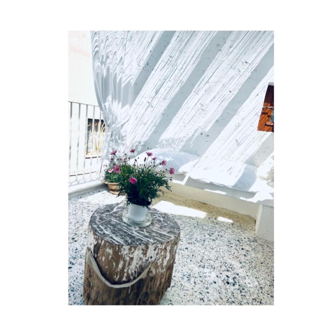 Hydria Guest House Art Gallery อัคควาวิวา เดลเล ฟอนติ ภายนอก รูปภาพ